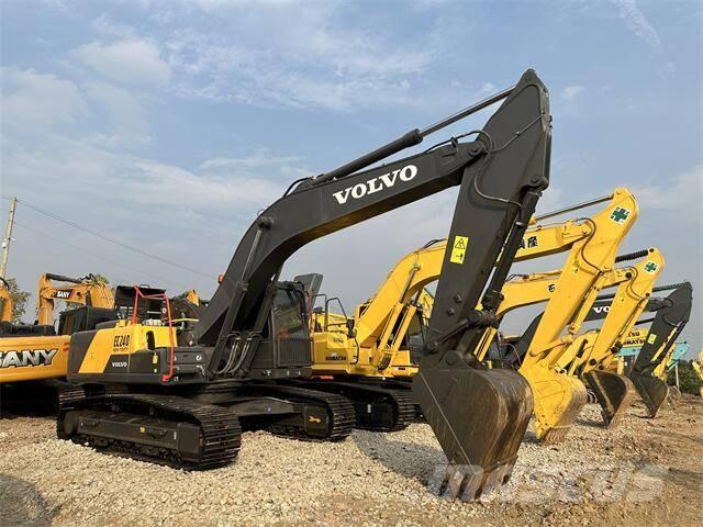 Volvo EC240 حفارات زحافة