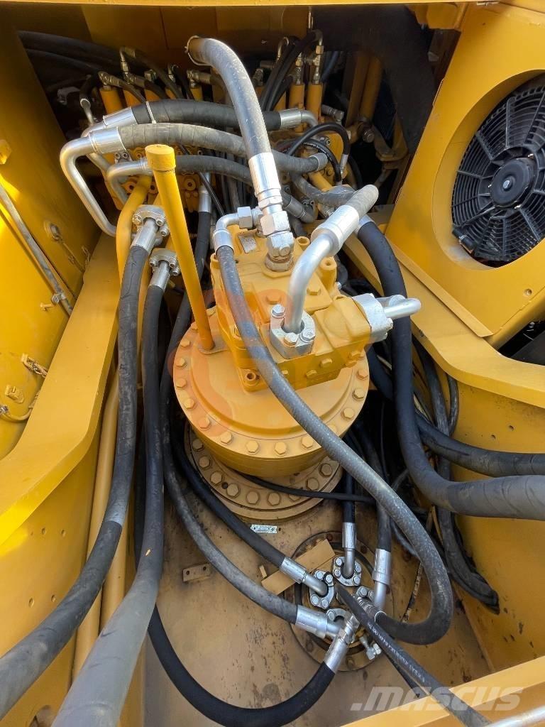 CAT 336 D2 حفارات زحافة