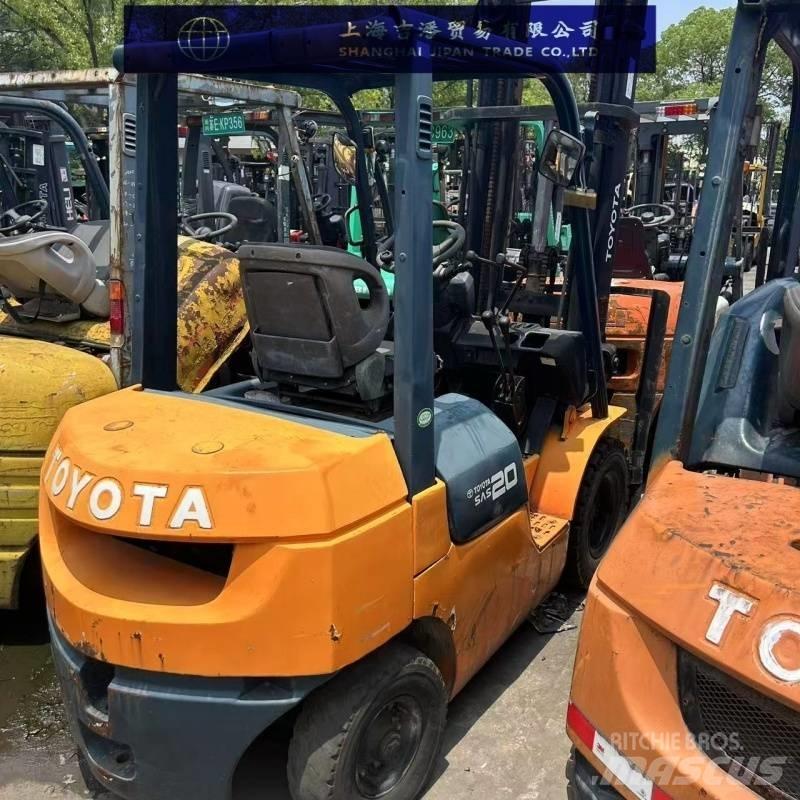 Toyota 20 شاحنات الديزل