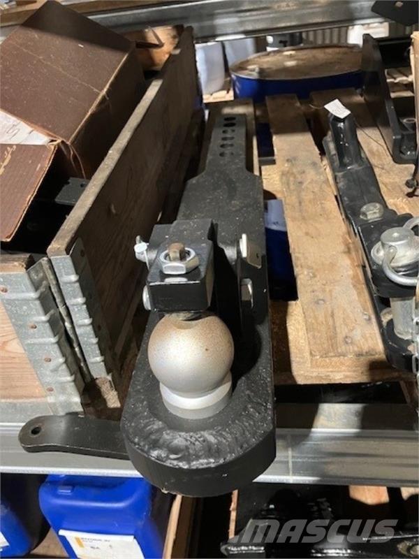  - - - Kugletræk ماكينات زراعية أخرى