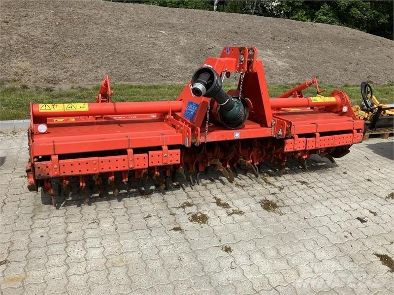 Kuhn EL122-300 زراعات