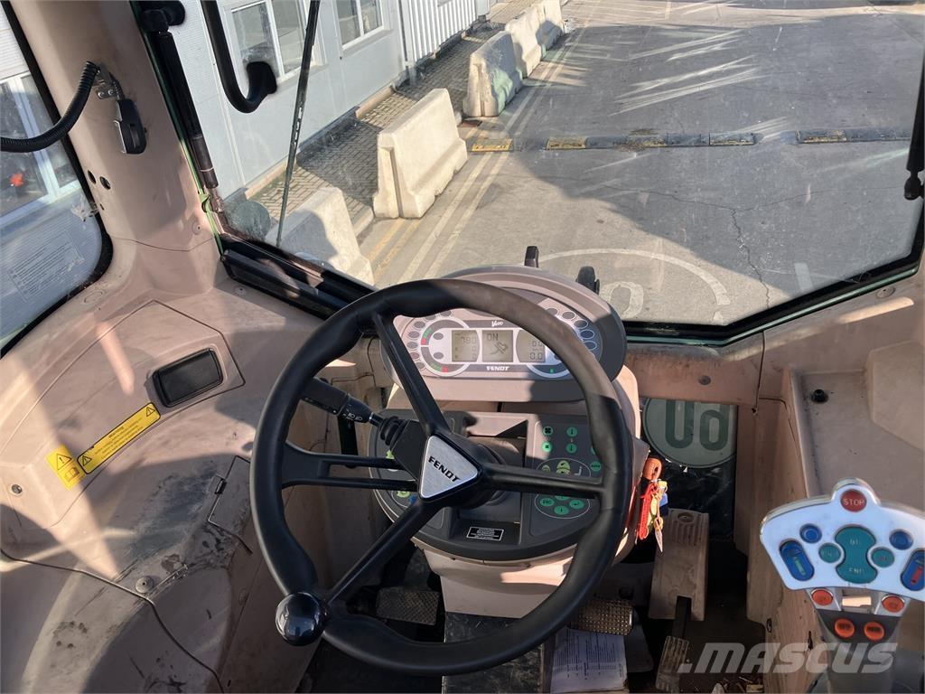 Fendt 828 Profi Plus الجرارات