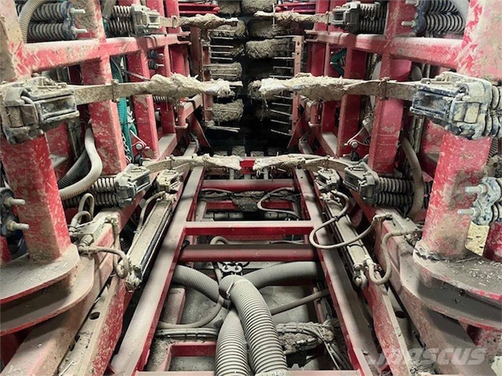 Horsch C012 مثاقيب