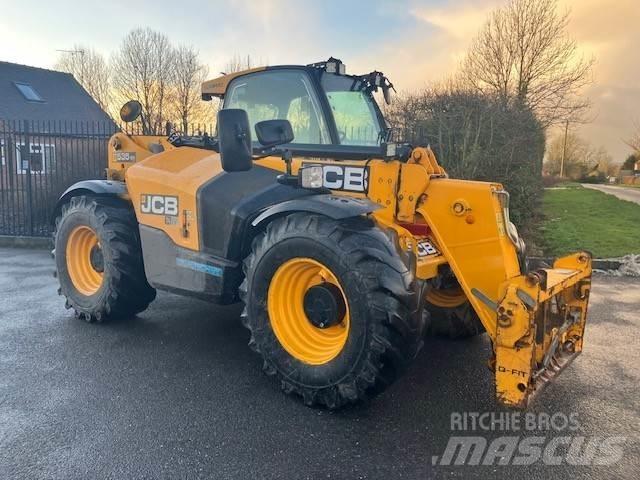 JCB 535-95 معدات مناولة لأغراض الزراعة