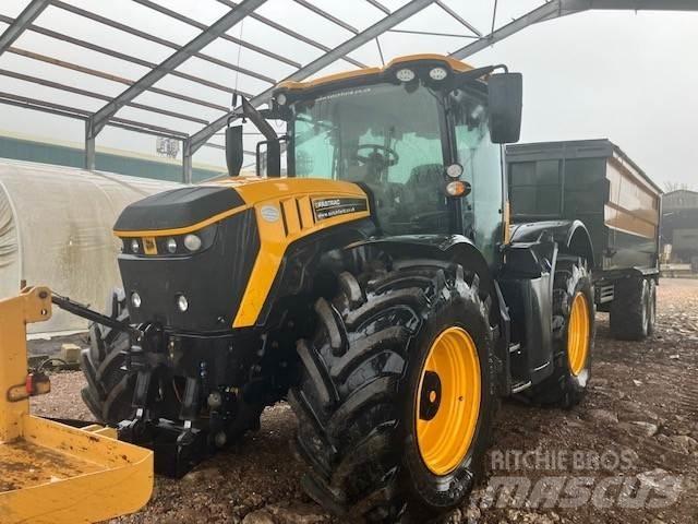 JCB Fastrac 4220 الجرارات