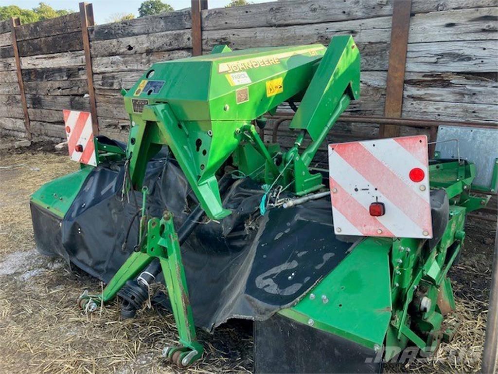 John Deere 131 معدات أخرى لحصاد العلف