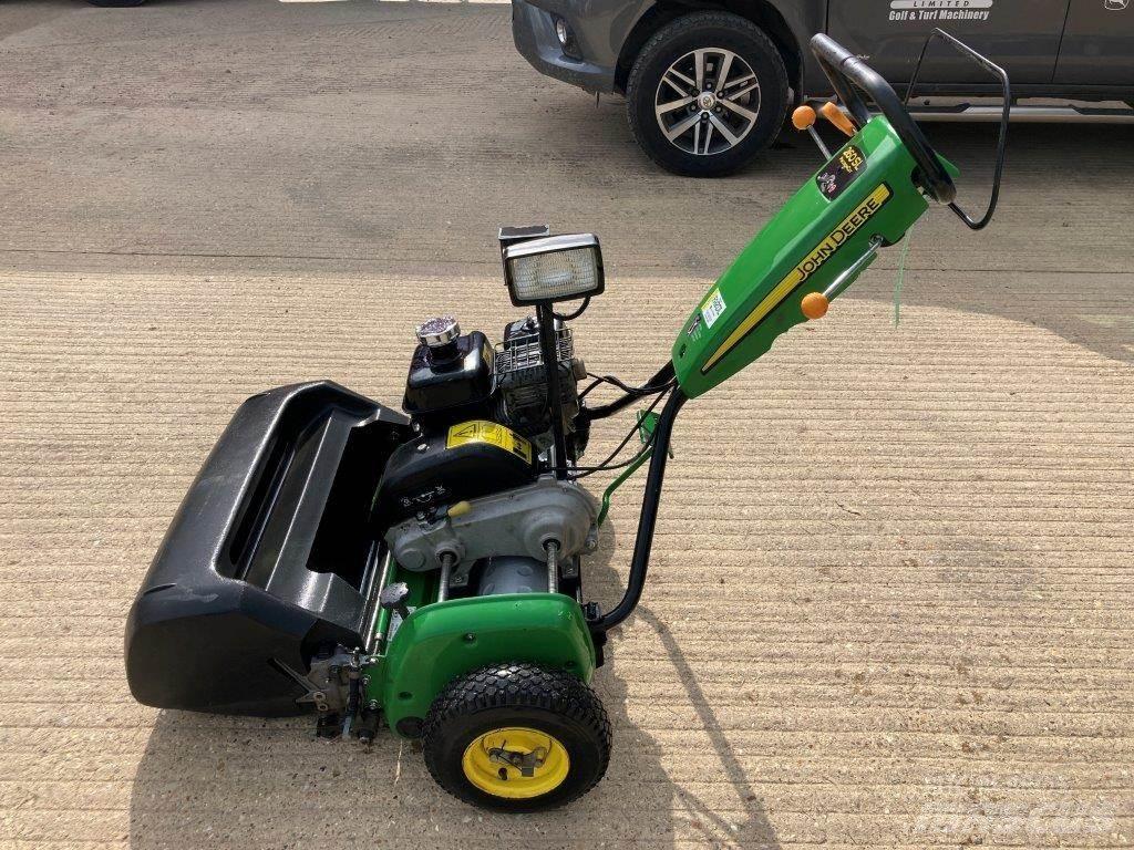 John Deere 260SL جز العشب خلف الكهف