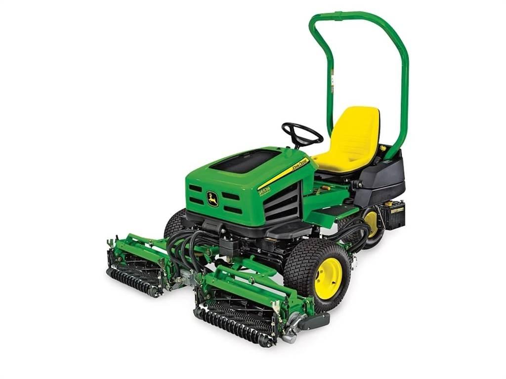 John Deere 2653B جز العشب خلف الكهف