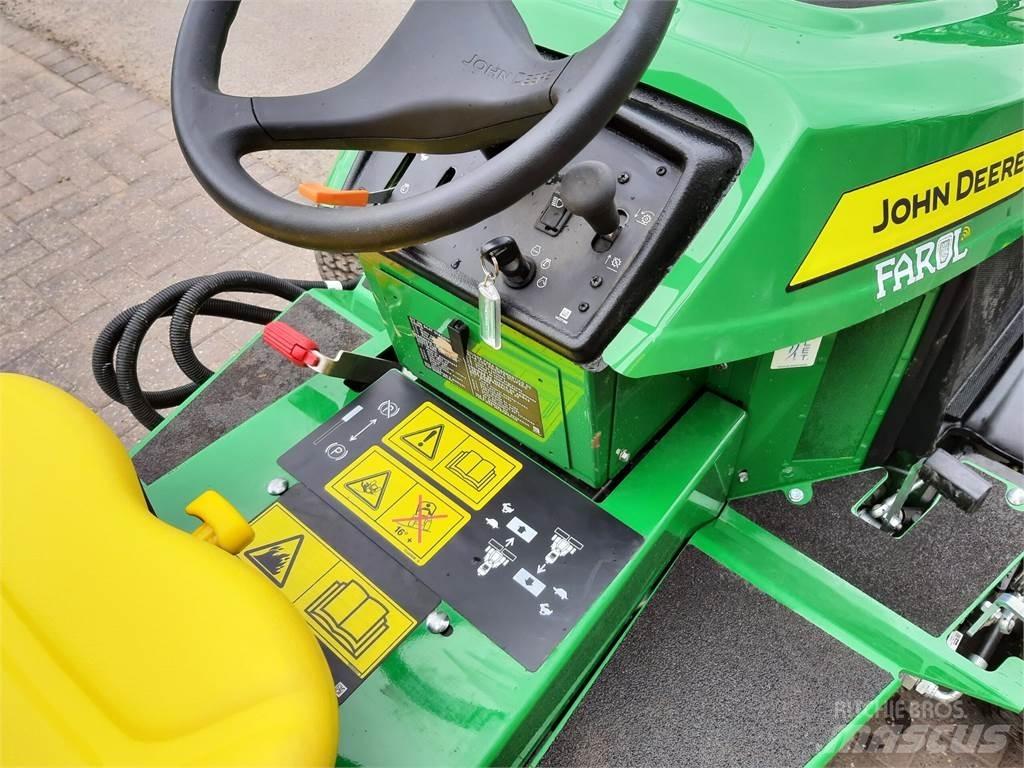 John Deere 2653B جز العشب خلف الكهف