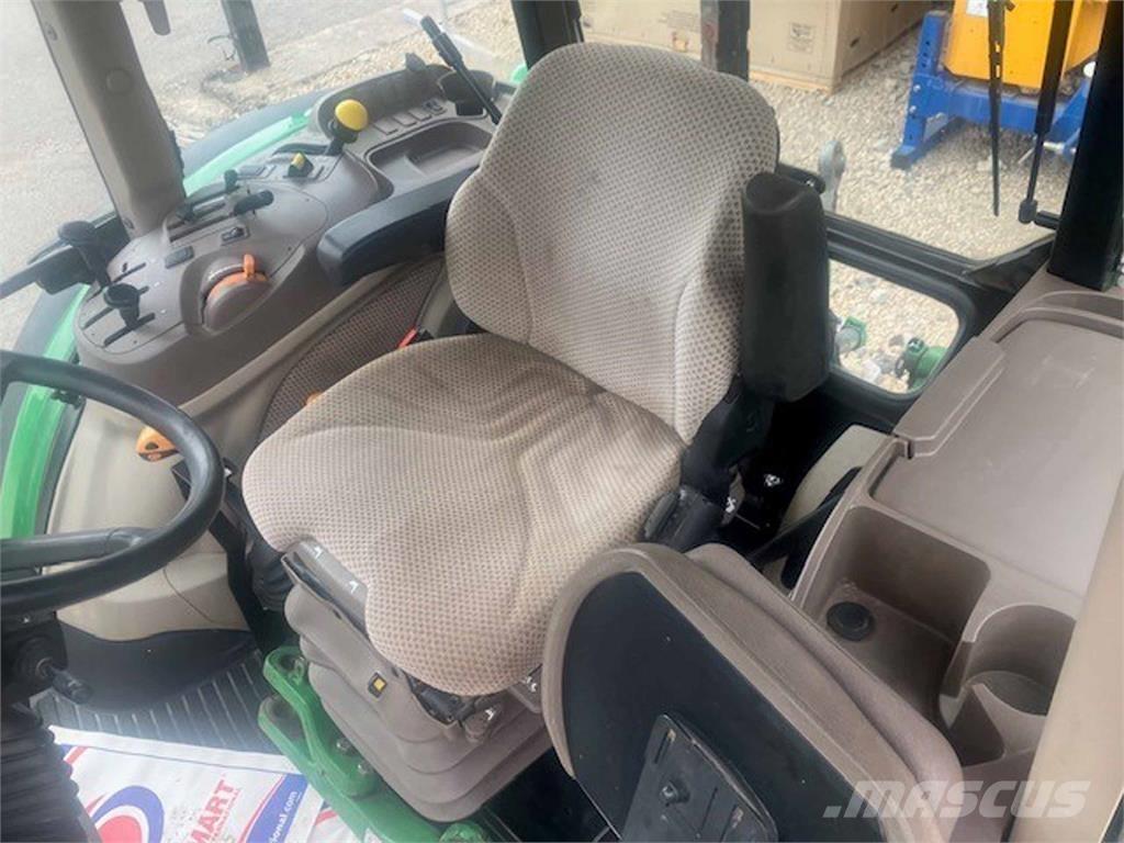 John Deere 5085M الجرارات