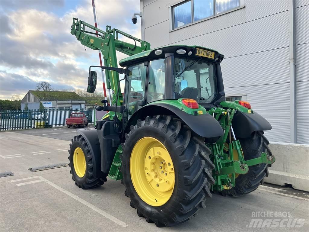 John Deere 6120M الجرارات