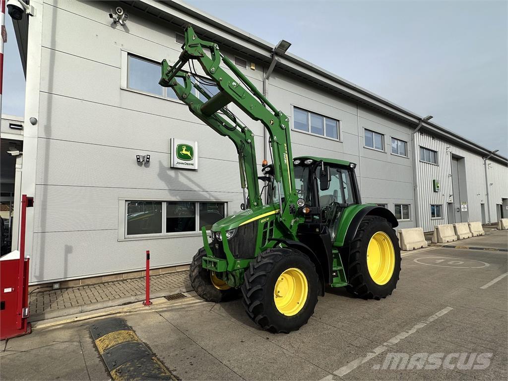 John Deere 6120M الجرارات