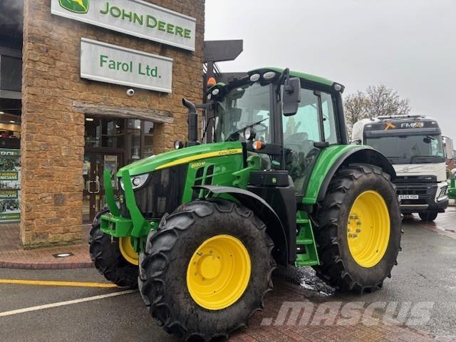 John Deere 6120M الجرارات