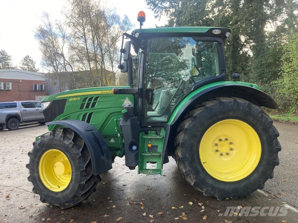 John Deere 6130R الجرارات