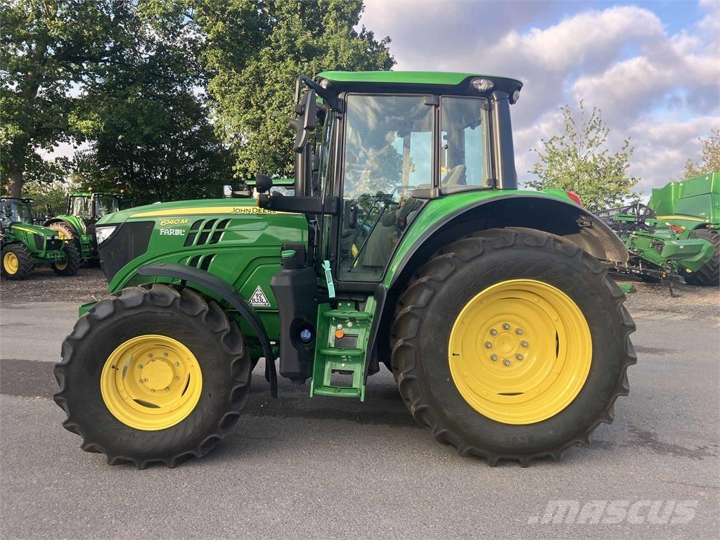 John Deere 6140M الجرارات