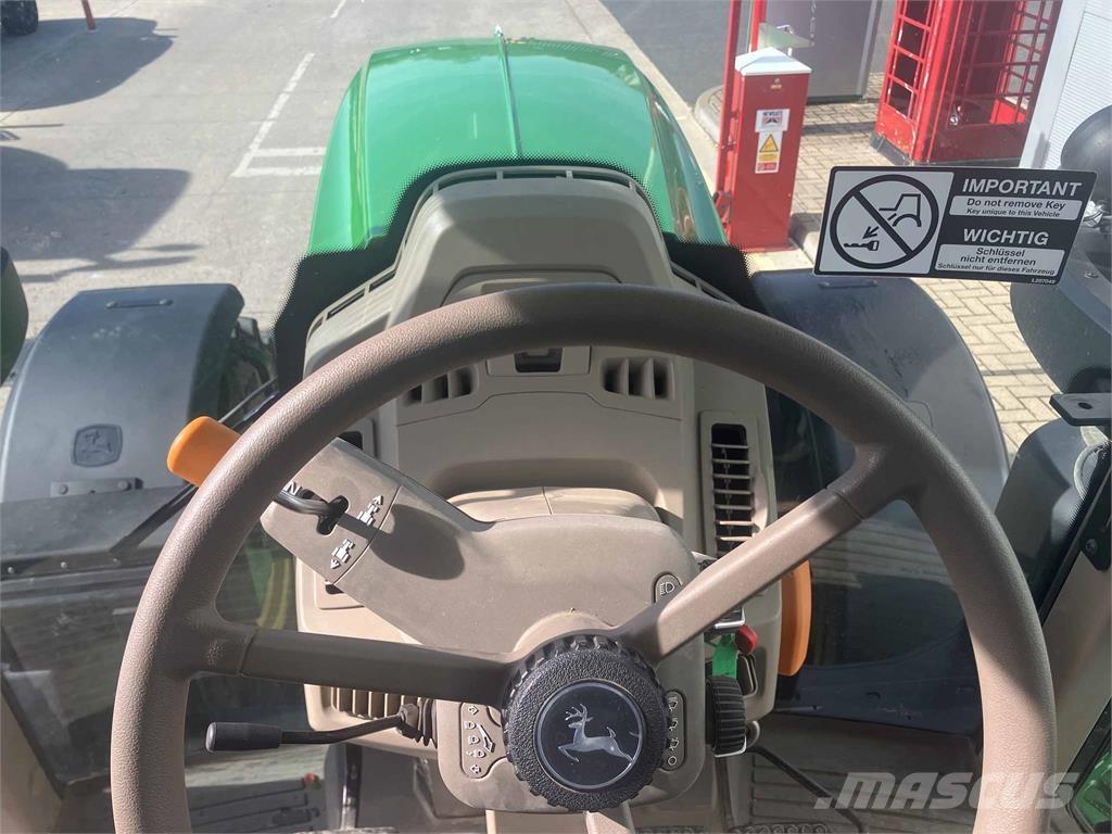 John Deere 6145M الجرارات