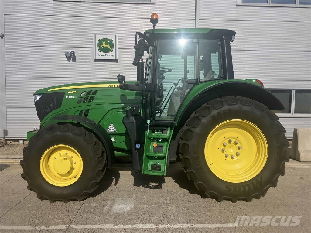 John Deere 6145M الجرارات