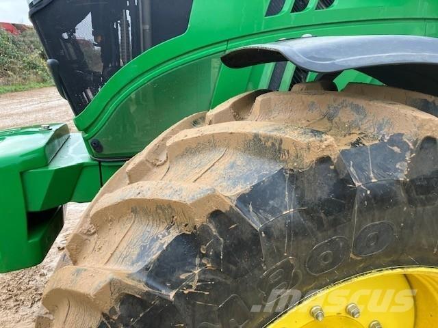 John Deere 6155R الجرارات