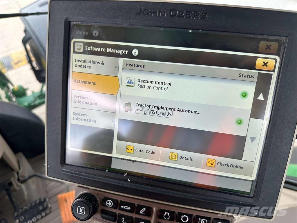 John Deere 6155R الجرارات