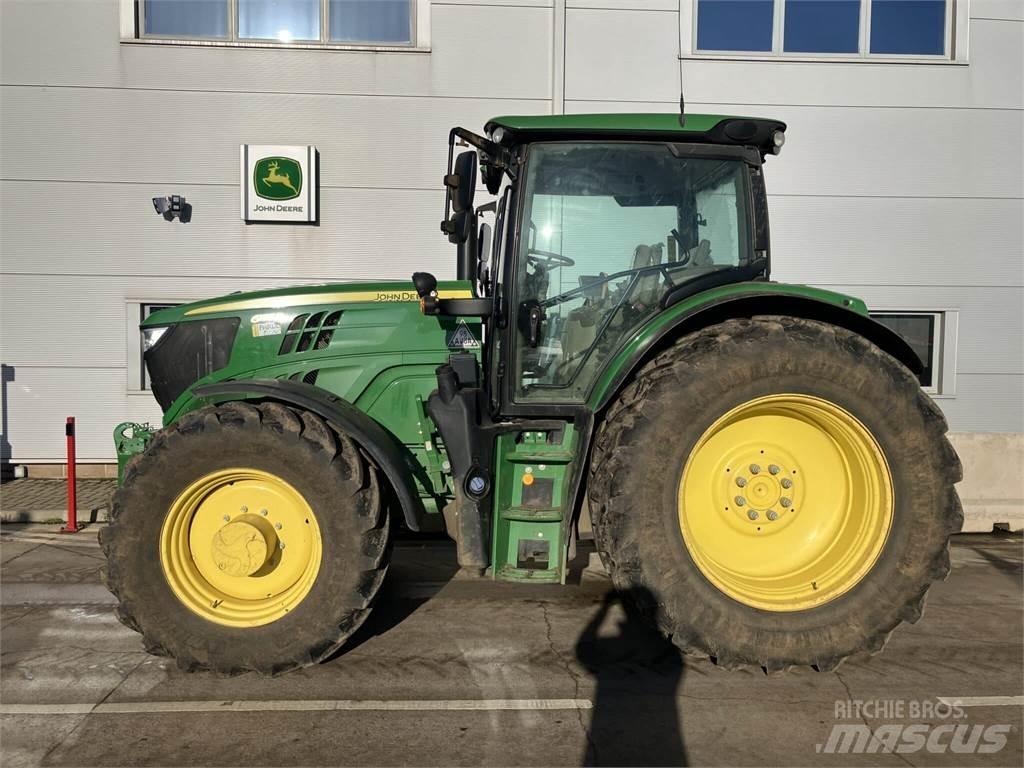 John Deere 6155R الجرارات