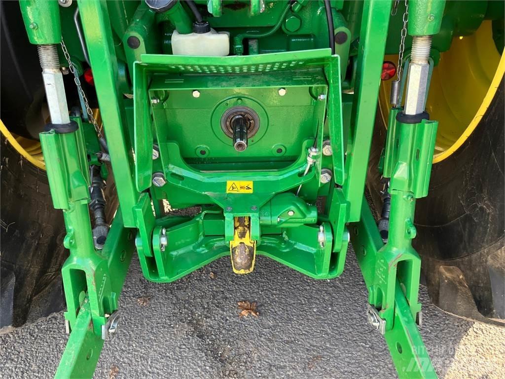 John Deere 6175R الجرارات