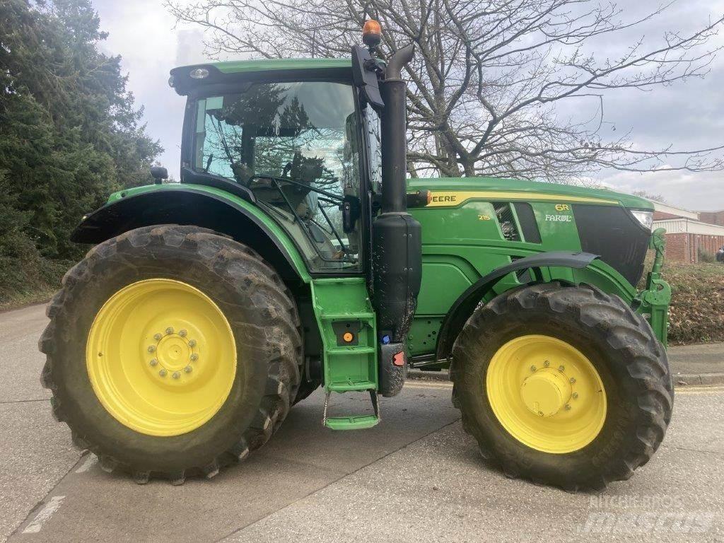 John Deere 6215R الجرارات