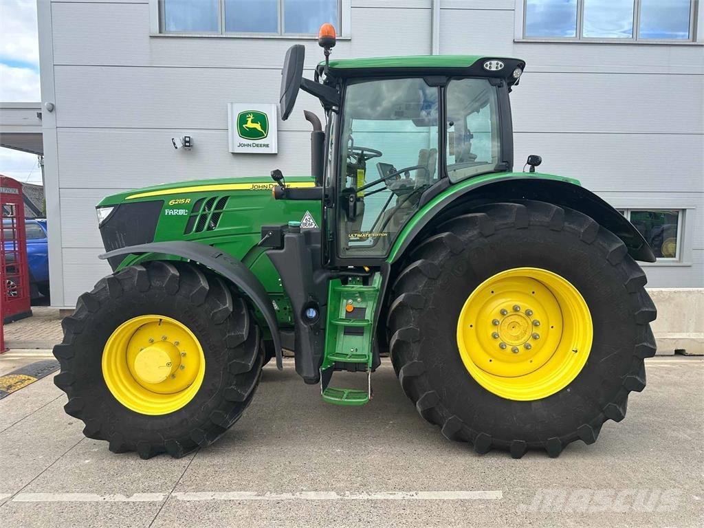John Deere 6215R الجرارات