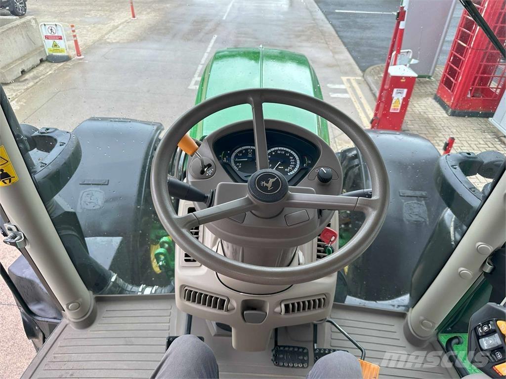 John Deere 6250R الجرارات