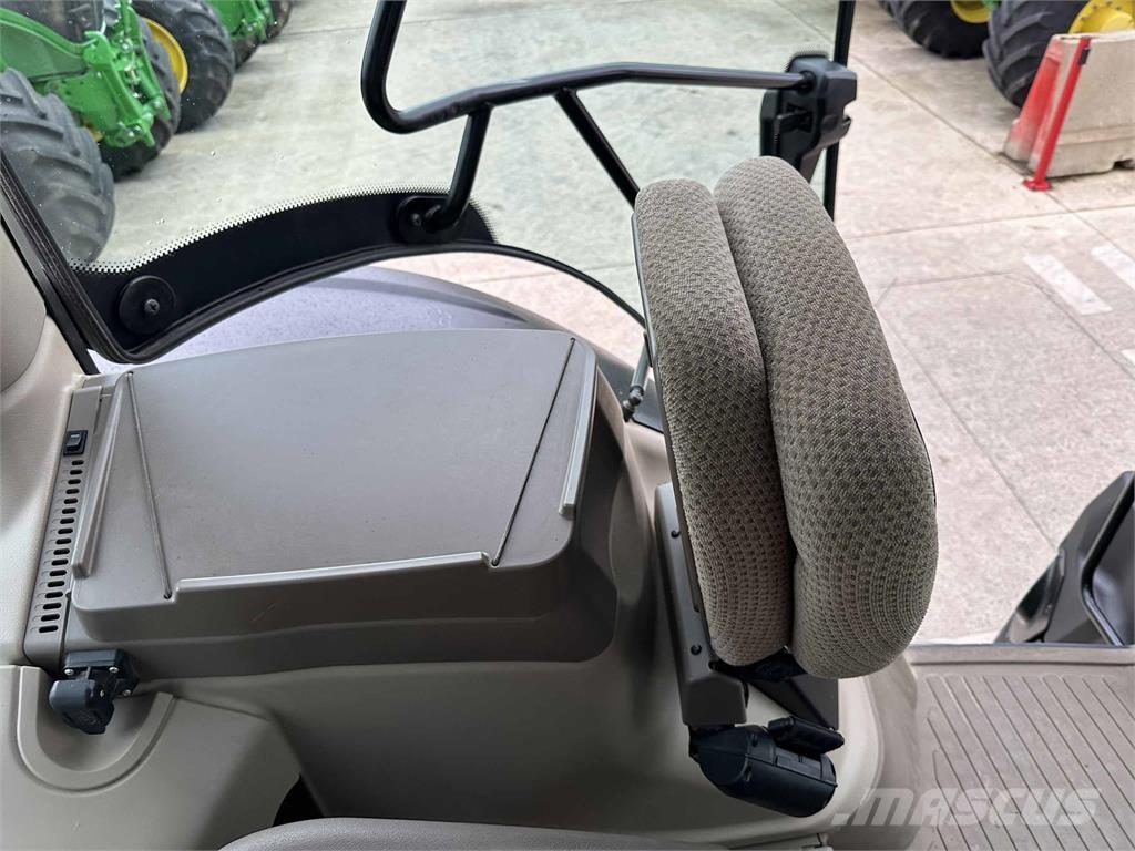 John Deere 6250R الجرارات