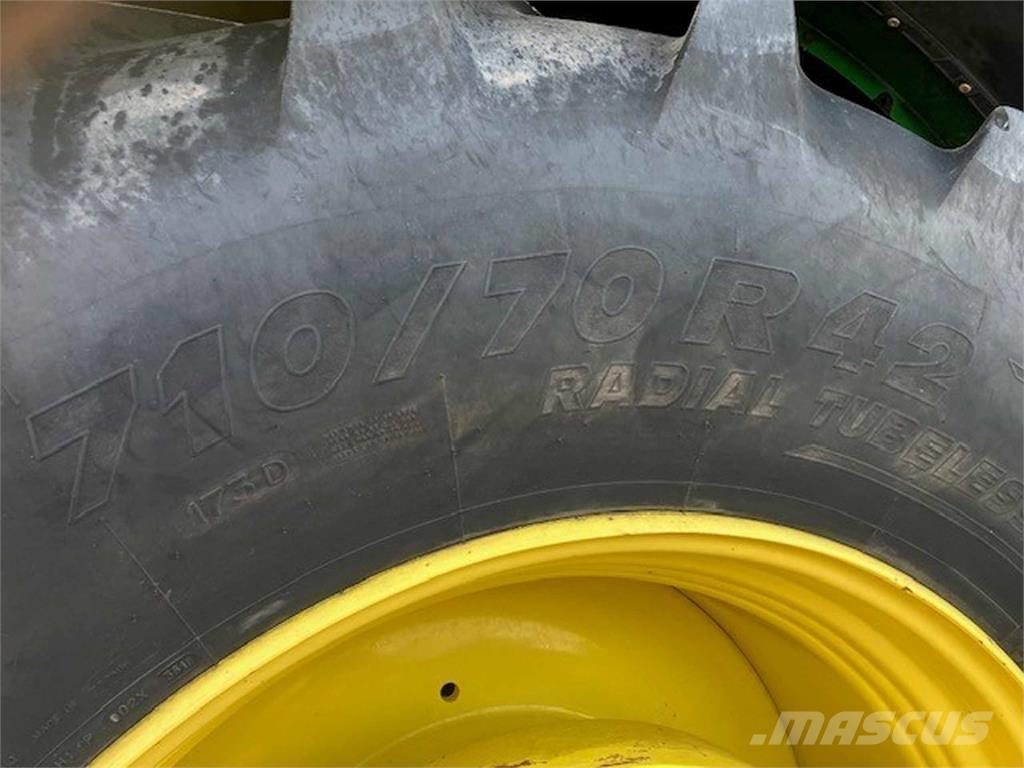 John Deere 6250R الجرارات