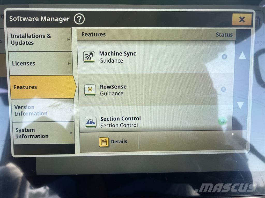 John Deere 6R 150 الجرارات