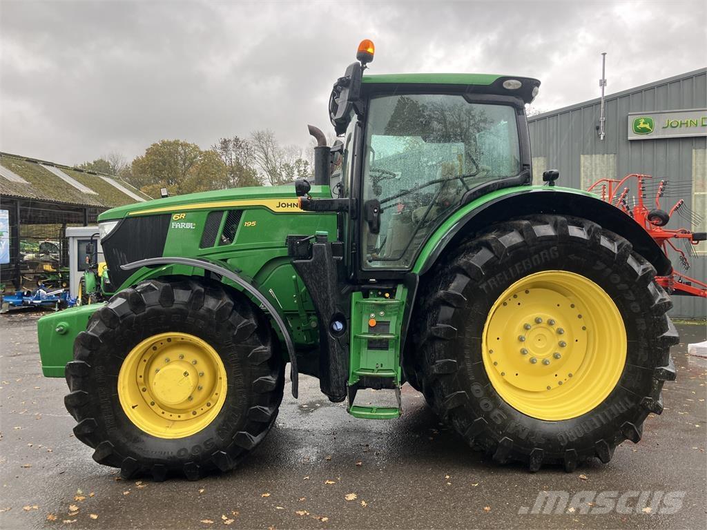John Deere 6R 195 الجرارات