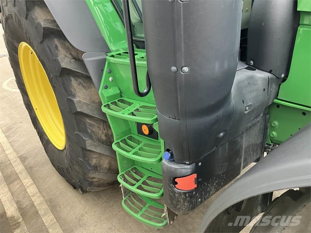John Deere 6R 195 الجرارات