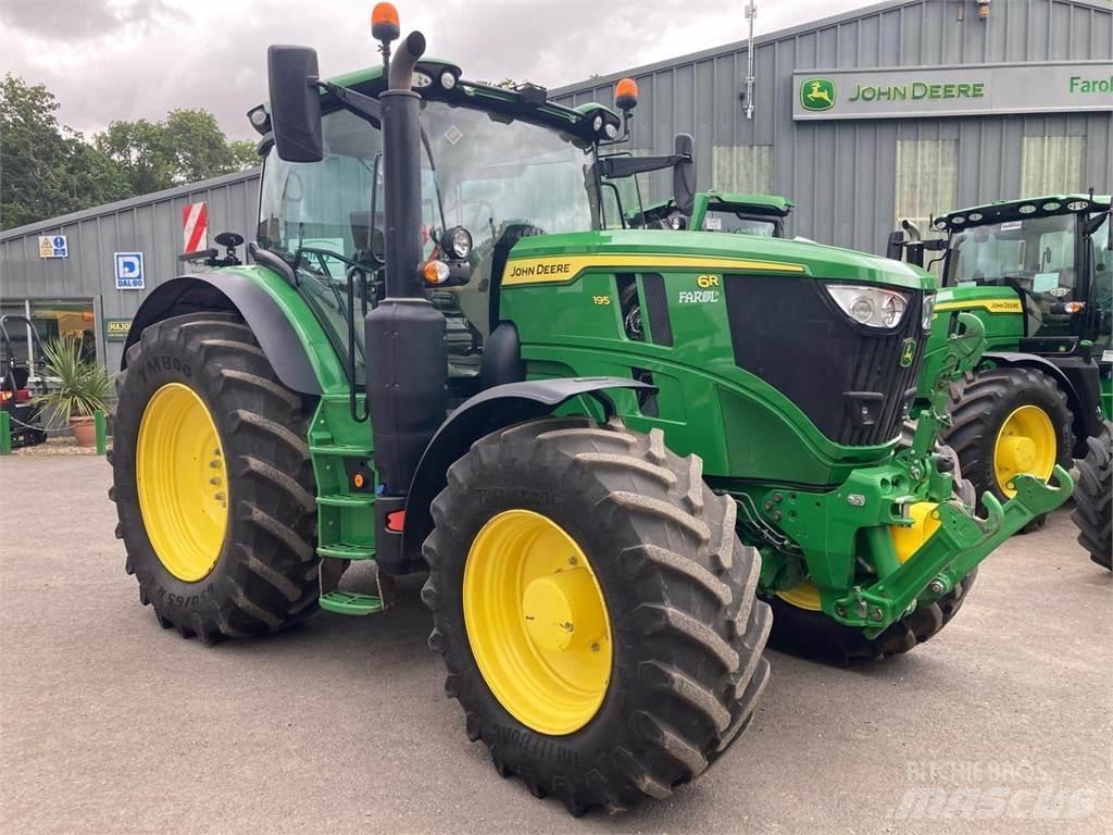 John Deere 6R 195 الجرارات