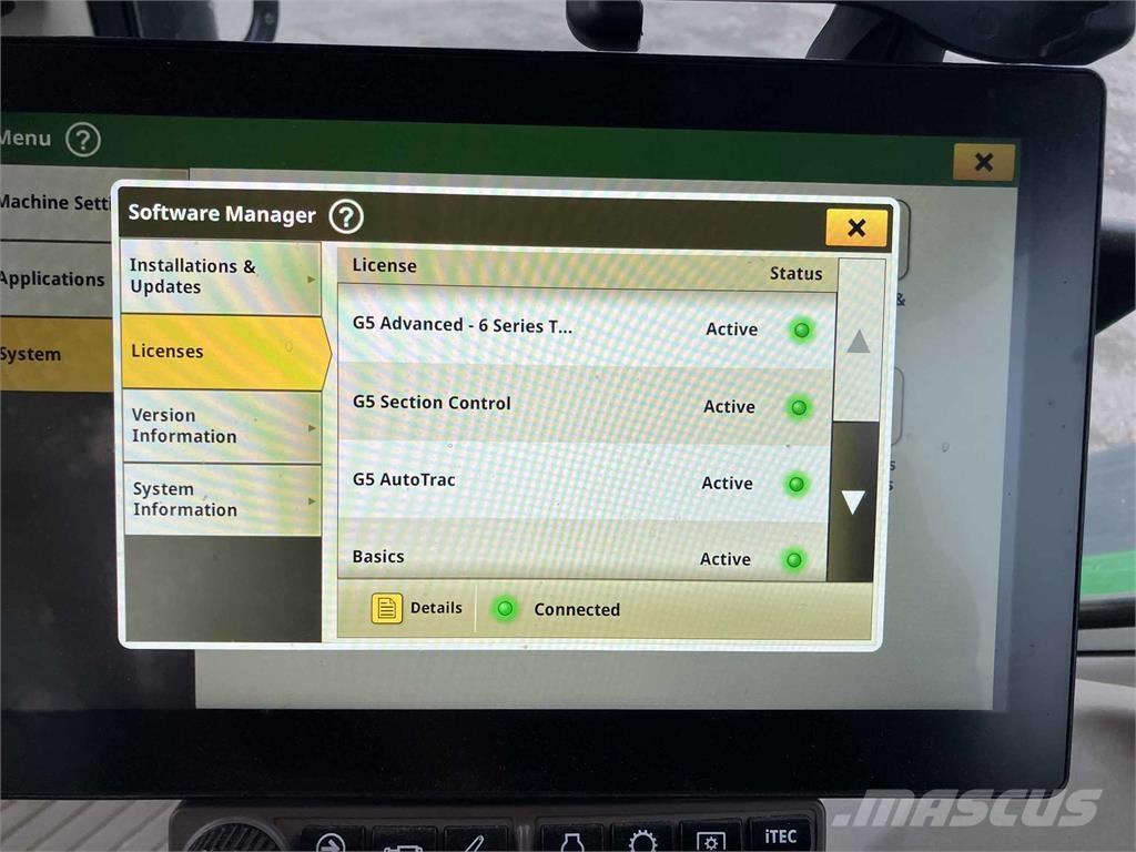 John Deere 6R 215 الجرارات