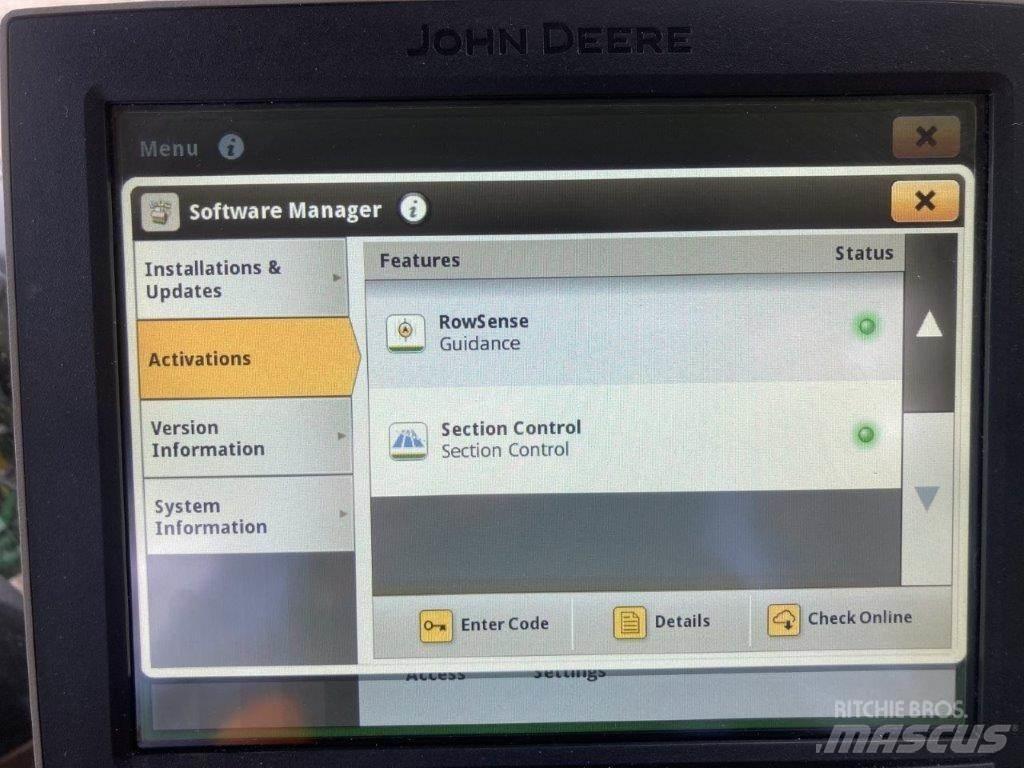 John Deere 6R 215 الجرارات