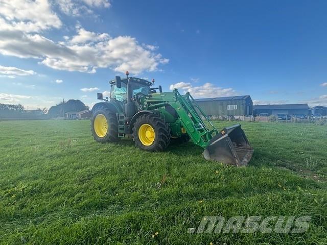 John Deere 6R 250 الجرارات