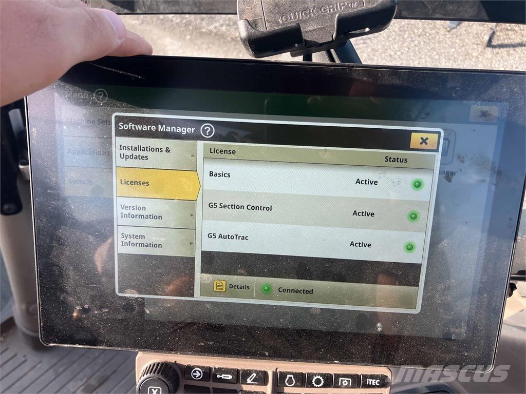 John Deere 6R 250 الجرارات