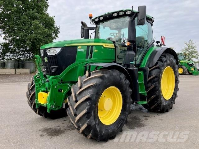 John Deere 6R 250 الجرارات