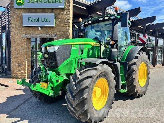 John Deere 6R 250 الجرارات