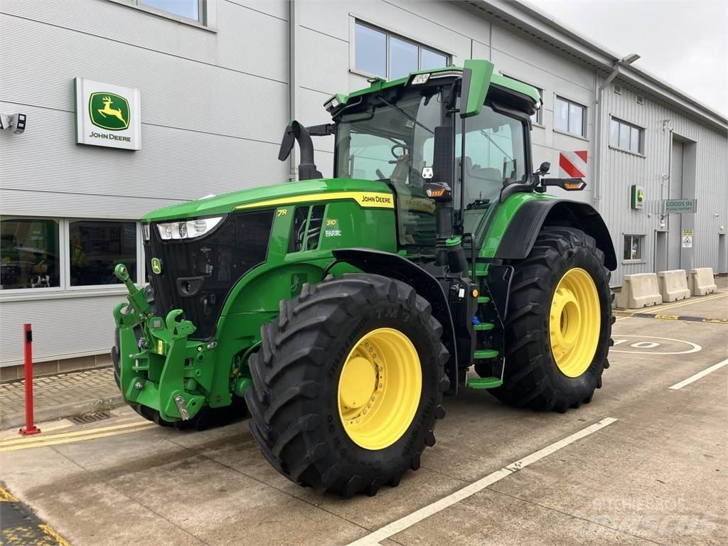 John Deere 7R 310 الجرارات