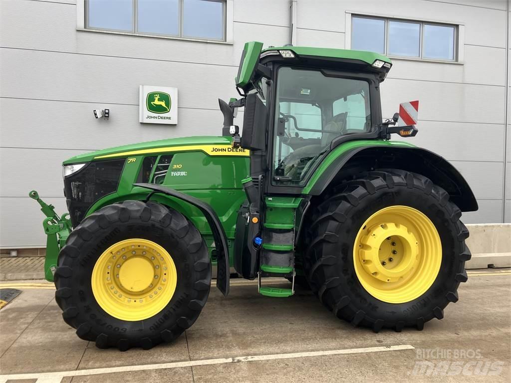 John Deere 7R 310 الجرارات