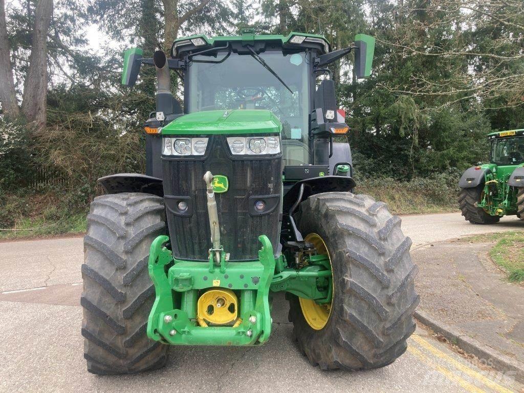 John Deere 7R 310 الجرارات