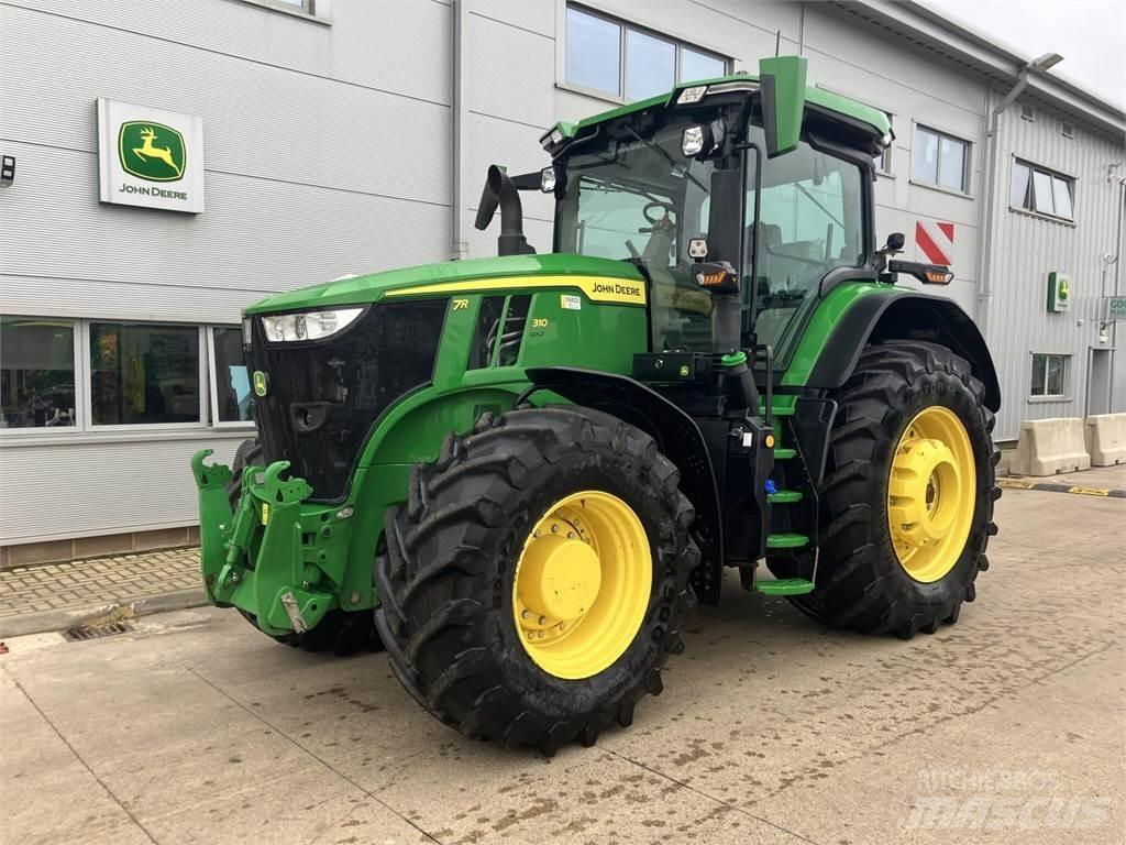 John Deere 7R 310 الجرارات