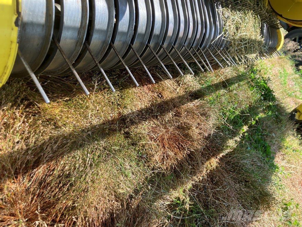 John Deere 8400i علافات ذاتية الدفع