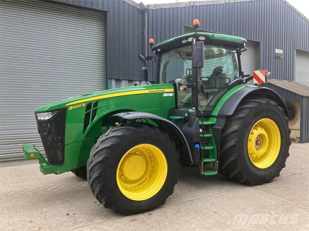 John Deere 8400R الجرارات