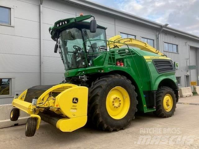 John Deere 8500i علافات ذاتية الدفع