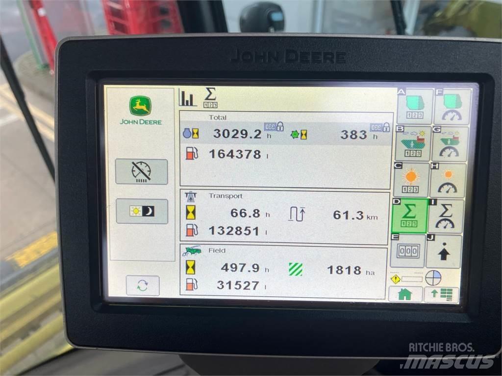John Deere 8600 علافات ذاتية الدفع