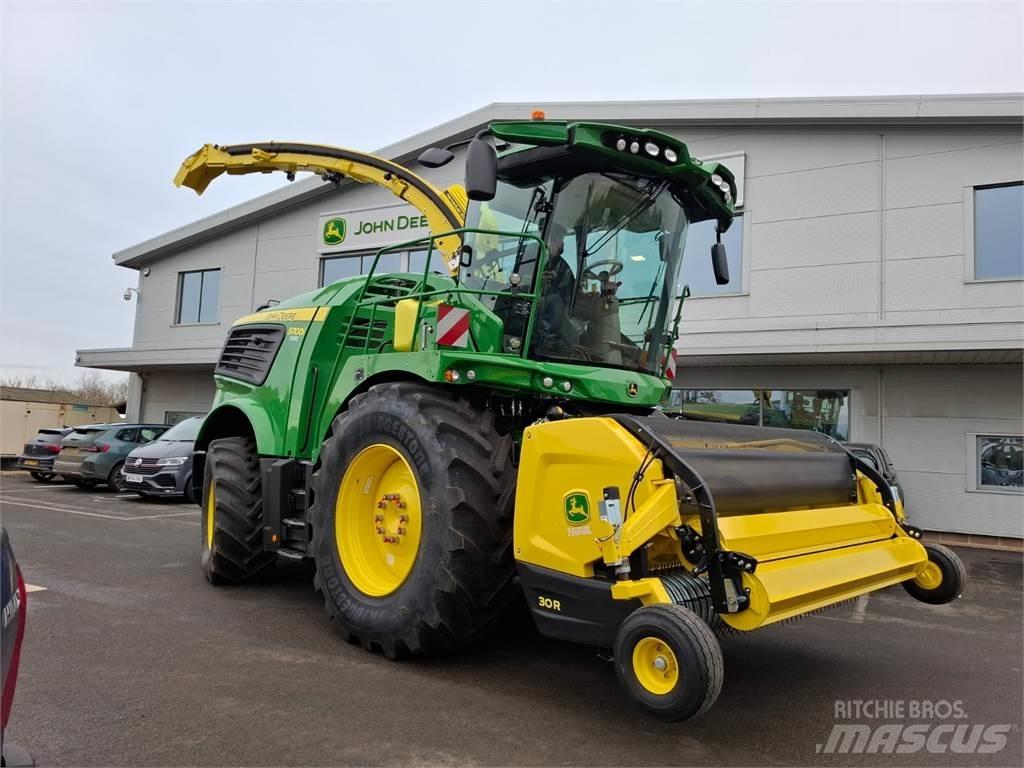 John Deere 9700i علافات ذاتية الدفع
