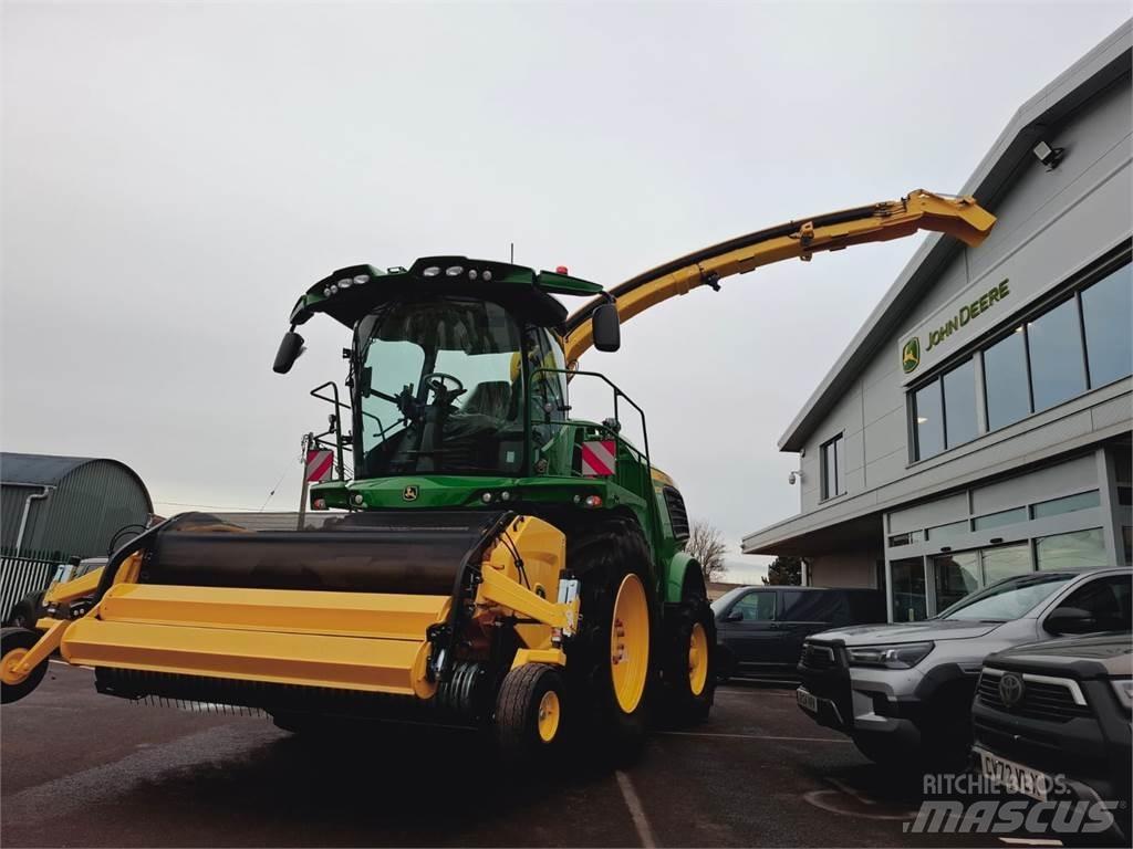 John Deere 9700i علافات ذاتية الدفع
